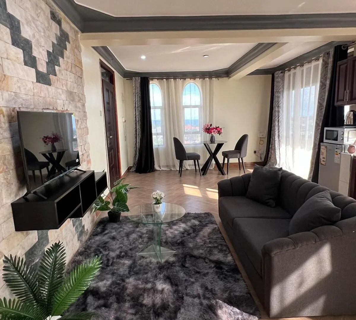 Licious Homes 2 Καμπάλα